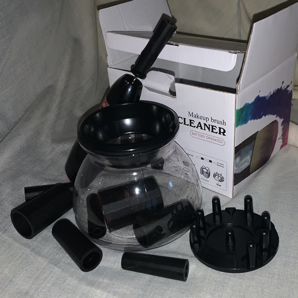 Makeup Brush Cleaner - Picture 8 of 12